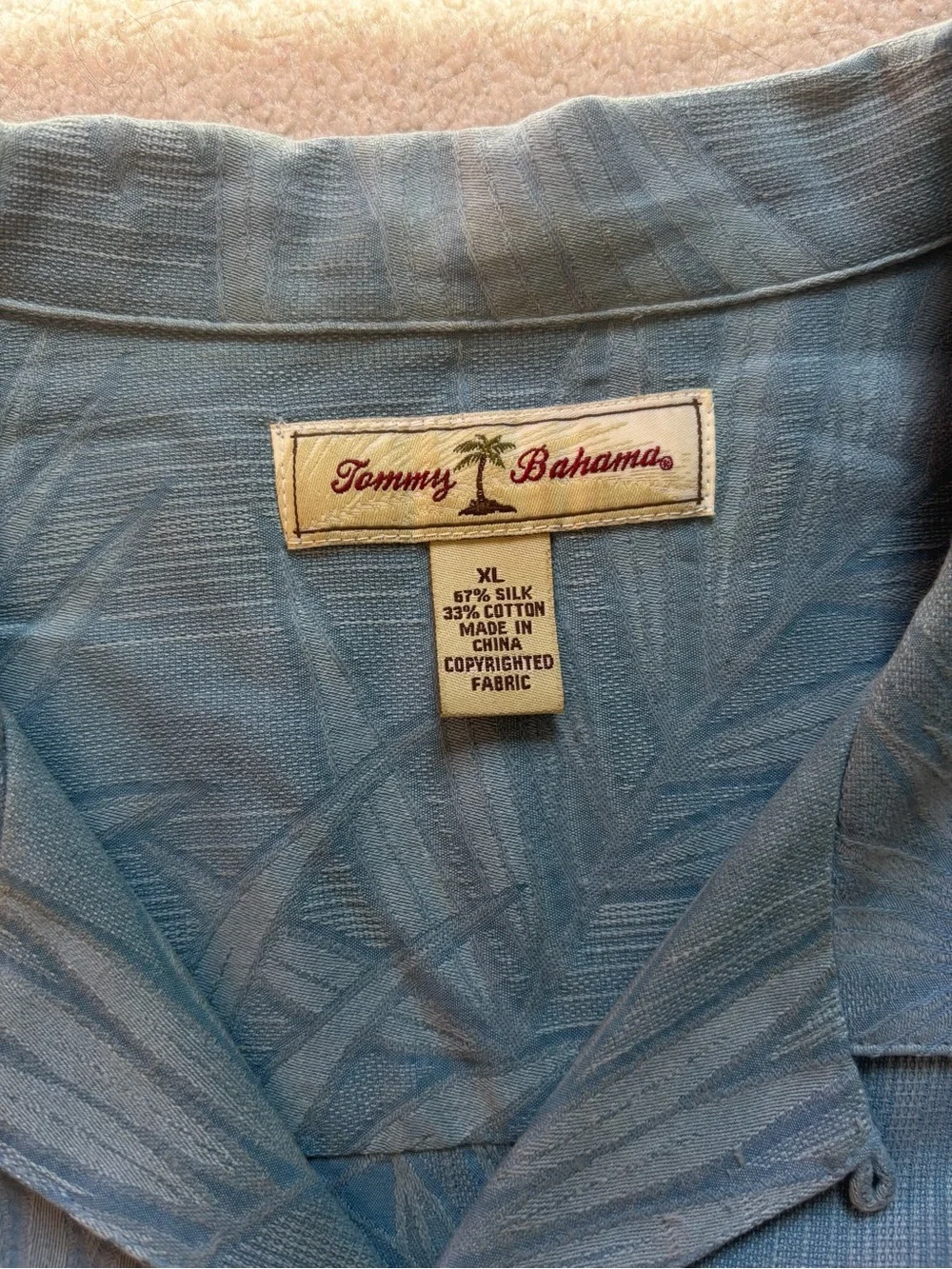 Tommy Bahama Men's Light Blue Palm Pattern Button-down XL